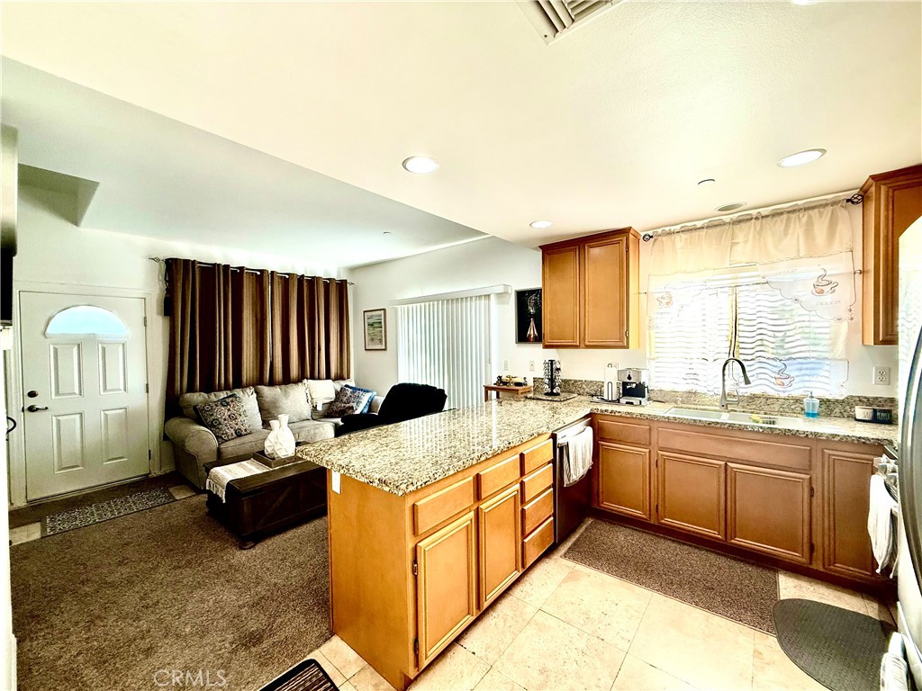 159107cf D4ec 4927 930f 474601866764