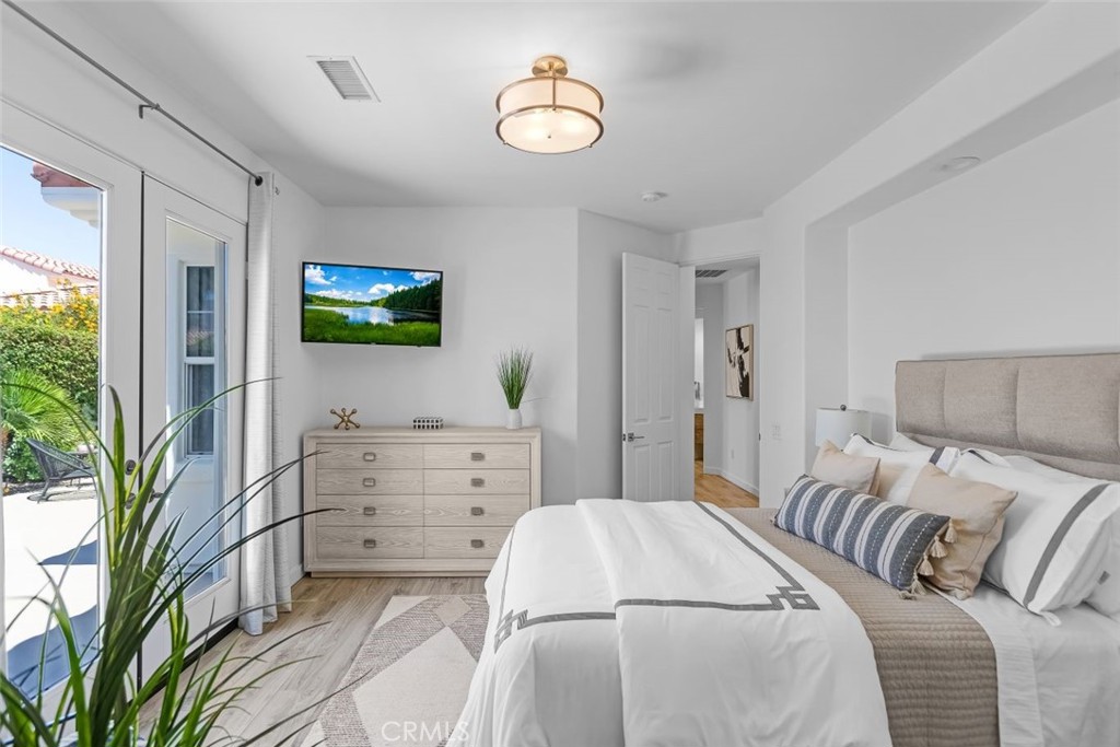 MLS #OC24101277 img 40