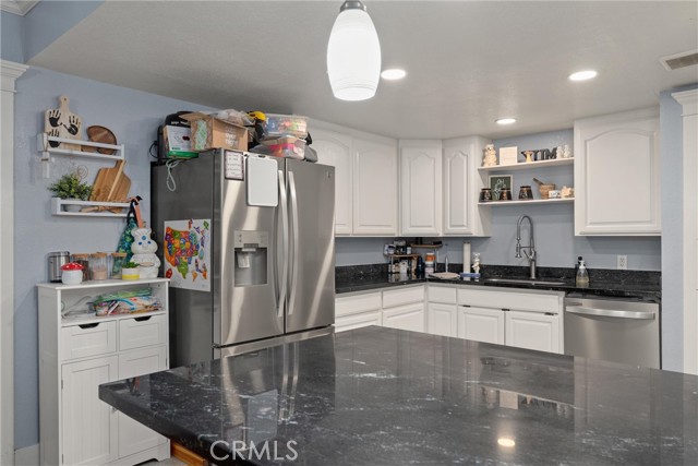 1225 Floral Avenue, Oroville CA: https://media.crmls.org/medias/159255bf-5f25-4b7c-a63d-7133609c39ee.jpg