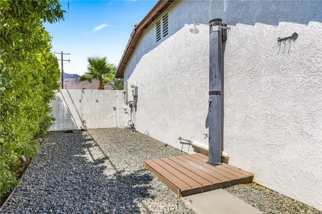 2230 N Volturno Road, Palm Springs CA: https://media.crmls.org/medias/15925e07-70a7-4ee5-bad8-66e9b9e47b51.jpg