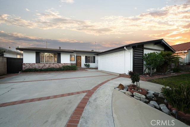 Detail Gallery Image 2 of 23 For 14509 Greenworth Dr, La Mirada,  CA 90638 - 3 Beds | 2 Baths