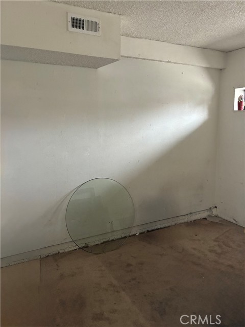 1144 N Glenwood Ave, Rialto CA: https://media.crmls.org/medias/15933420-02be-40d5-932d-3dad9c948318.jpg