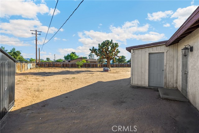 Detail Gallery Image 17 of 28 For 11865 Pecos Rd, Apple Valley,  CA 92308 - 3 Beds | 2 Baths