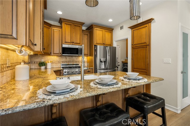 Detail Gallery Image 23 of 68 For 39 Touraine Place, Lake Forest,  CA 92610 - 4 Beds | 2/1 Baths