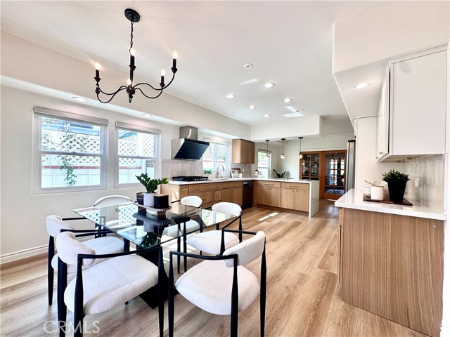 Image 26 of 63 For 920 Ford