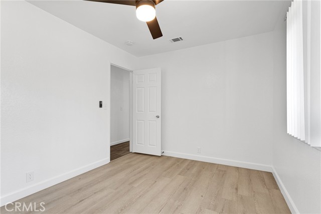 Detail Gallery Image 20 of 36 For 22331 Ramona Ave, Apple Valley,  CA 92307 - 3 Beds | 2 Baths