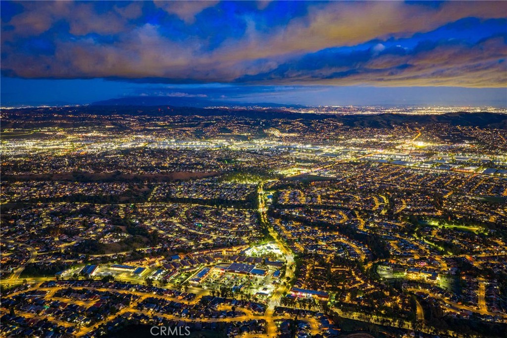 https://media.crmls.org/medias/159478e0-1a12-471e-919f-61150401281d.jpg?preset=X-Large