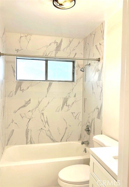 Detail Gallery Image 13 of 14 For 2728 Crestmoore #3,  Los Angeles,  CA 90065 - 2 Beds | 1 Baths