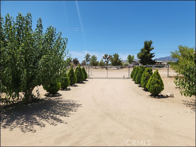 Detail Gallery Image 42 of 50 For 4000 Shepherd Rd, Phelan,  CA 92371 - 3 Beds | 2 Baths