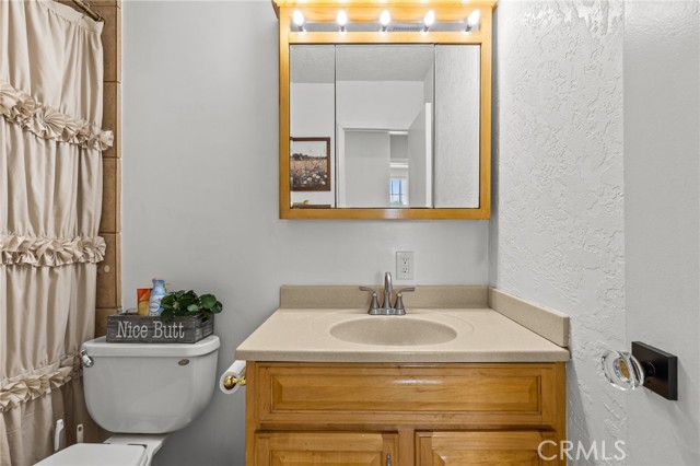 Detail Gallery Image 26 of 38 For 218 Foxbury, Pomona,  CA 91767 - 3 Beds | 2 Baths