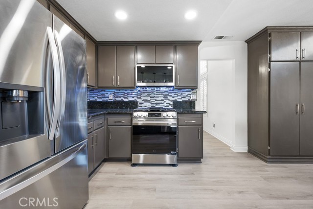 Detail Gallery Image 21 of 47 For 7019 Mantova Pl, Rancho Cucamonga,  CA 91701 - 4 Beds | 2/1 Baths