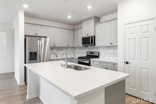 Detail Gallery Image 2 of 16 For 30760 Vera Cruz Cir, Winchester,  CA 92596 - 3 Beds | 2 Baths