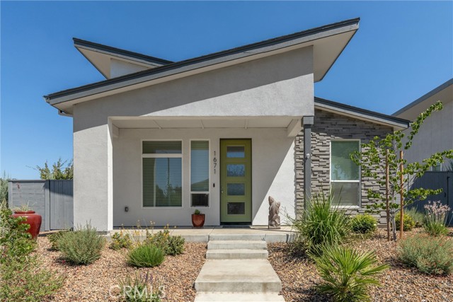 Detail Gallery Image 1 of 27 For 1671 Thea Ave, Chico,  CA 95928 - 3 Beds | 2 Baths