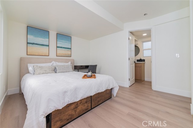 Detail Gallery Image 13 of 53 For 920 W Balboa, Newport Beach,  CA 92661 - 4 Beds | 4 Baths