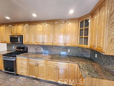 Detail Gallery Image 4 of 13 For 14608 Cohasset Street, Van Nuys,  CA 91405 - 3 Beds | 2 Baths