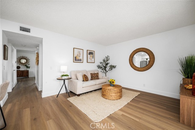 Detail Gallery Image 31 of 73 For 4236 Larwin, Cypress,  CA 90630 - 4 Beds | 2/1 Baths