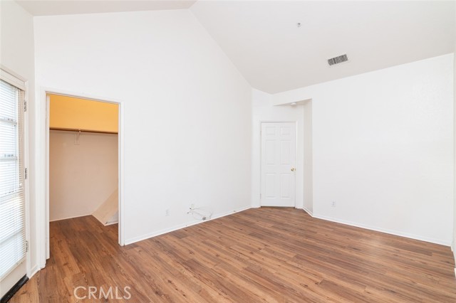 2930 Montrose Avenue, La Crescenta CA: https://media.crmls.org/medias/159bb4bf-ef42-445f-921e-5813f789d5c8.jpg