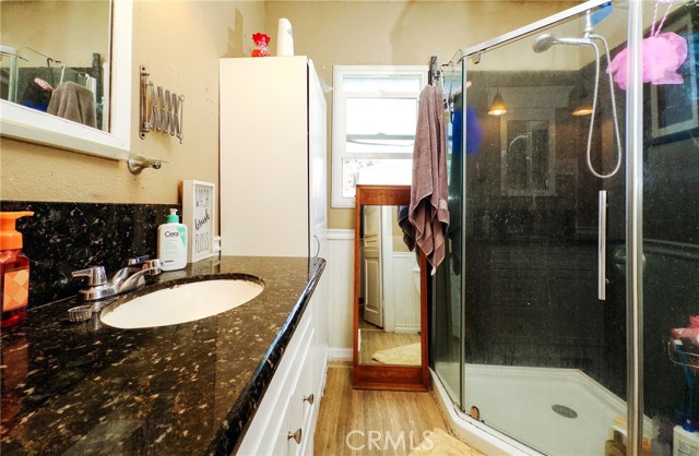 Detail Gallery Image 8 of 19 For 1309 E 68th St., Los Angeles,  CA 90001 - 2 Beds | 1 Baths