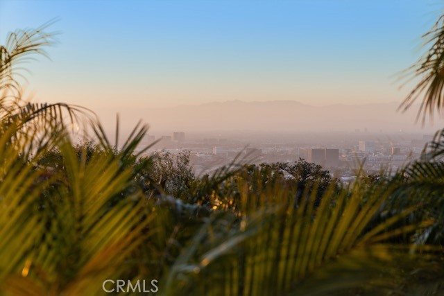 https://media.crmls.org/medias/159cd210-c5d2-4a46-8d07-492011f26af3.jpg?preset=X-Large