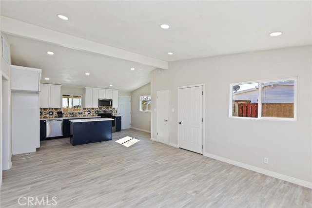 Detail Gallery Image 10 of 27 For 5951 Rose Ellen Ave, Twentynine Palms,  CA 92277 - 3 Beds | 2 Baths