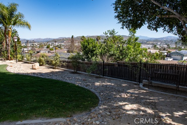 Detail Gallery Image 40 of 68 For 933 Eastside Rd, El Cajon,  CA 92020 - 3 Beds | 2/1 Baths