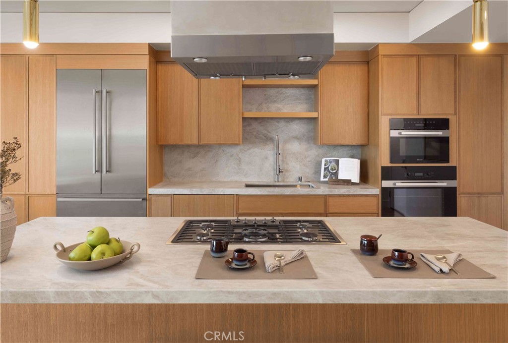 9 MacArthur Place #801