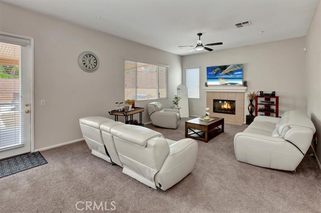 Detail Gallery Image 6 of 32 For 2977 Wickham Ct, Riverside,  CA 92503 - 5 Beds | 3 Baths