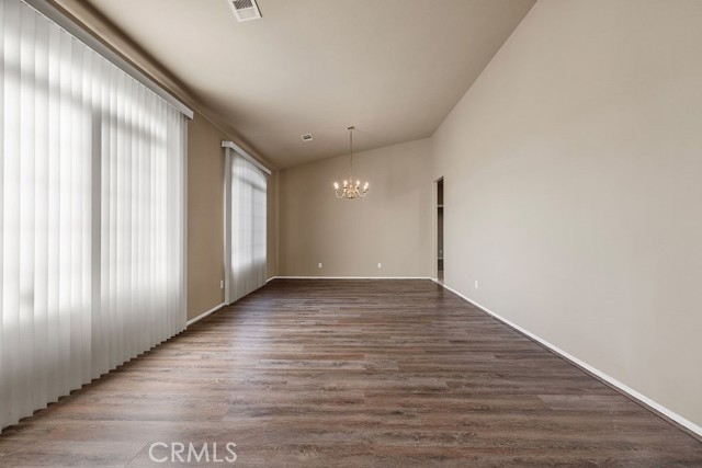 6834 Phoenix Court, Hesperia CA: https://media.crmls.org/medias/159e2bf5-f14e-4b8b-b385-c68a2a42597c.jpg