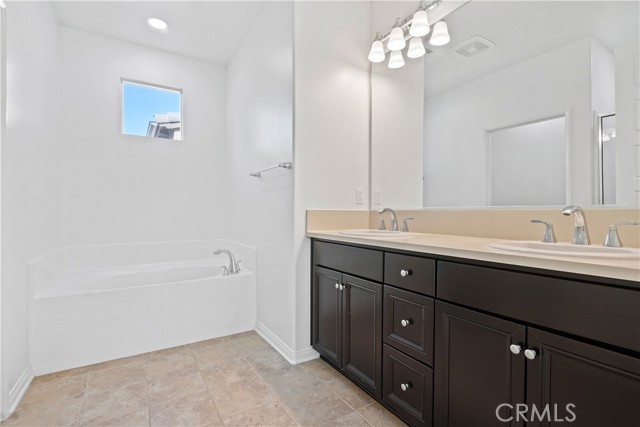 Detail Gallery Image 20 of 63 For 11253 Paseo Lomaso, Porter Ranch,  CA 91326 - 2 Beds | 2 Baths