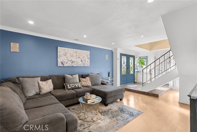 Detail Gallery Image 7 of 33 For 27466 Annette Jo, Saugus,  CA 91350 - 3 Beds | 3 Baths