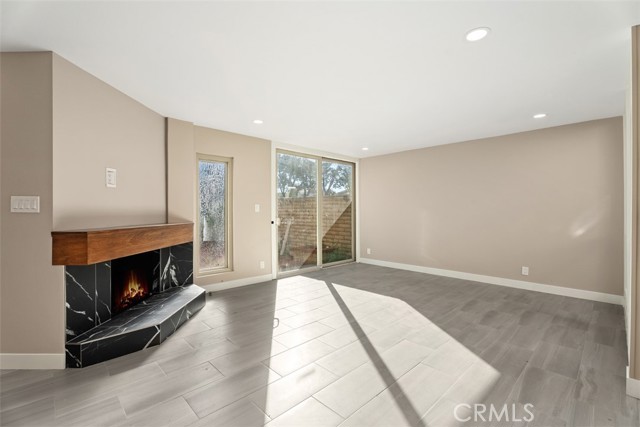 Detail Gallery Image 13 of 40 For 54 Oak Tree Ln, Irvine,  CA 92612 - 4 Beds | 2/1 Baths