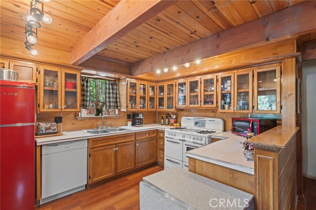 Detail Gallery Image 11 of 41 For 2160 Mariposa, Big Bear City,  CA 92314 - 3 Beds | 2 Baths