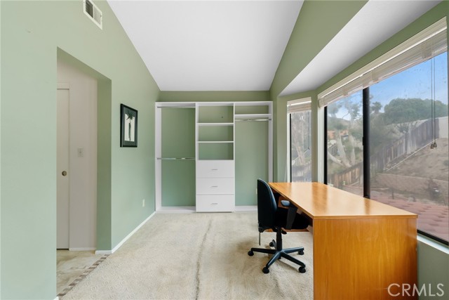 Detail Gallery Image 27 of 40 For 15621 Saul Ct, Canyon Country,  CA 91387 - 4 Beds | 3 Baths