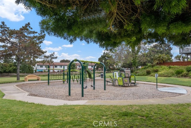 3341 Calle La Veta, San Clemente CA: https://media.crmls.org/medias/15a2f43f-85b6-448f-850f-212a42929094.jpg