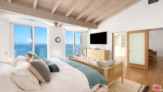 Detail Gallery Image 31 of 69 For 31654 Broad Beach Rd, Malibu,  CA 90265 - 4 Beds | 3/1 Baths