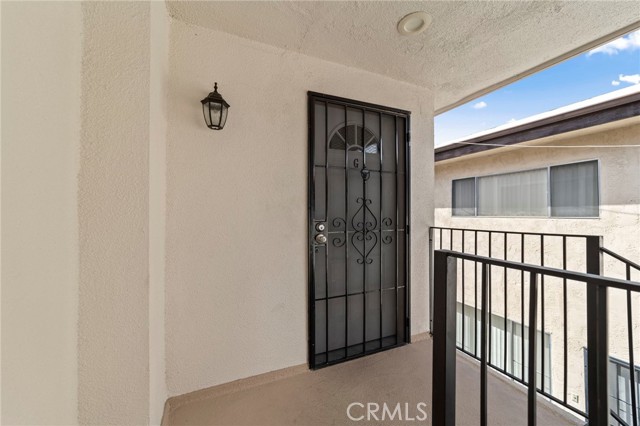 Detail Gallery Image 3 of 14 For 113 N 1st St #G,  Alhambra,  CA 91801 - 1 Beds | 1 Baths