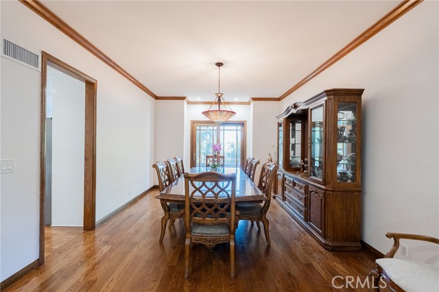 Detail Gallery Image 17 of 41 For 25573 via Paladar, Valencia,  CA 91355 - 6 Beds | 4 Baths