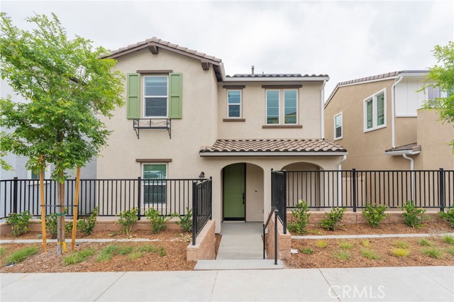 Detail Gallery Image 1 of 39 For 4090 Summer Way, Corona,  CA 92883 - 4 Beds | 3 Baths