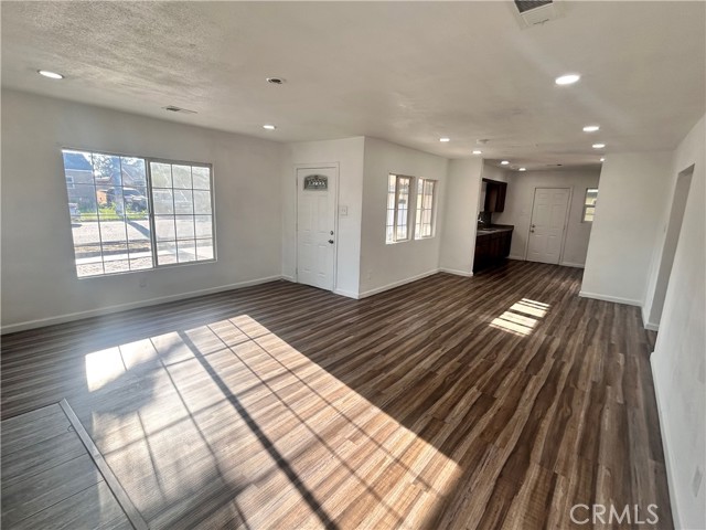 Detail Gallery Image 11 of 21 For 8019 Laurel Ave, Fontana,  CA 92336 - 2 Beds | 1 Baths