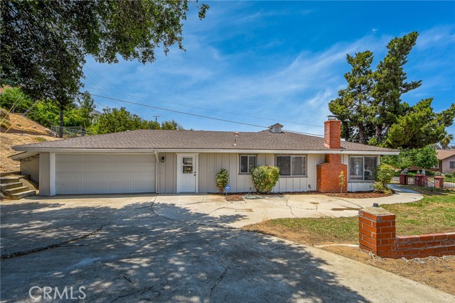 15195 Kingsway Drive, Lake Elsinore CA: https://media.crmls.org/medias/15a77d77-75d4-49bf-ab07-3be674b8f2d4.jpg