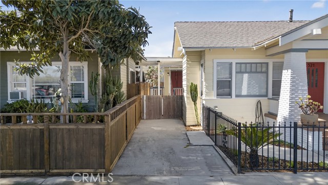 Detail Gallery Image 32 of 43 For 521 Olive Ave, Long Beach,  CA 90802 - – Beds | – Baths