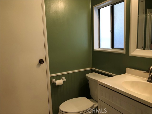 Detail Gallery Image 20 of 27 For 307 S Smith, Corona,  CA 92882 - 2 Beds | 2 Baths