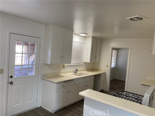 1017 W Prune Avenue, Lompoc CA: https://media.crmls.org/medias/15a86c69-3423-4e6b-9c9f-d723e374af4d.jpg