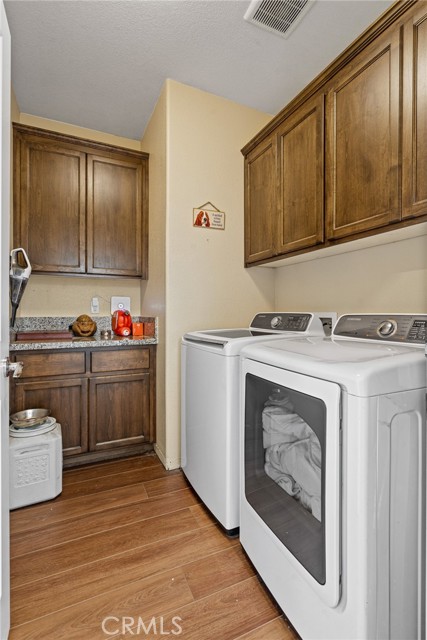 Detail Gallery Image 15 of 38 For 164 Ivy St, Roseville,  CA 95678 - 3 Beds | 2/1 Baths