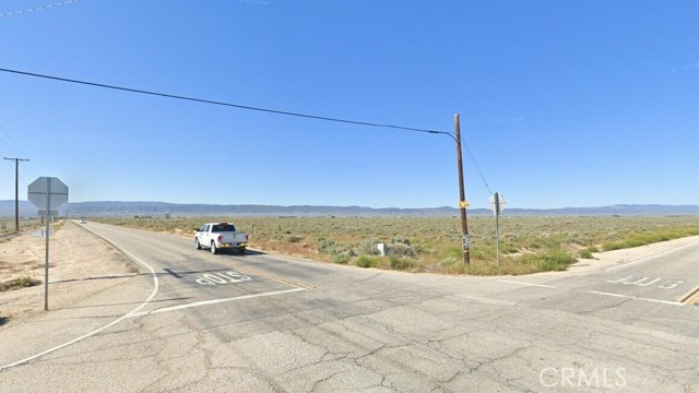 6000 W Avenue F, Lancaster CA: https://media.crmls.org/medias/15a9cd85-6329-46dc-a00c-ee864e16d551.jpg
