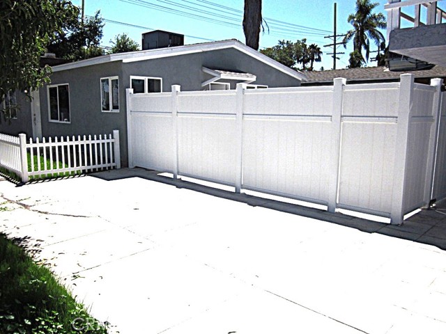 Detail Gallery Image 29 of 48 For 5209 Sylmar Ave, Sherman Oaks,  CA 91401 - 2 Beds | 2 Baths