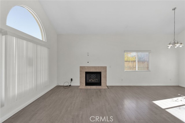 Detail Gallery Image 6 of 15 For 12415 Honeybear, Victorville,  CA 92392 - 4 Beds | 3 Baths