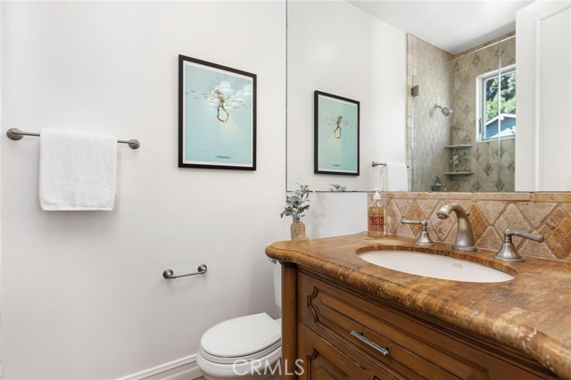Detail Gallery Image 46 of 64 For 2516 Walnut Ave, Manhattan Beach,  CA 90266 - 5 Beds | 5/1 Baths