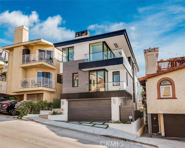 200 40th Street, Manhattan Beach, California 90266, 4 Bedrooms Bedrooms, ,4 BathroomsBathrooms,Residential,Sold,40th,SB22010624