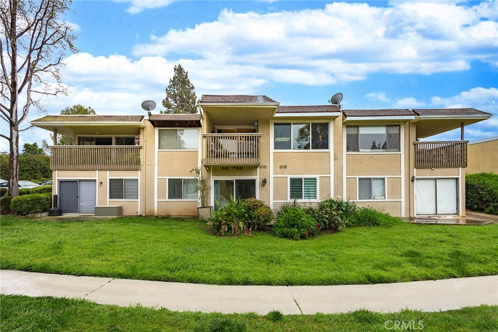 23203 Caminito Andreta 30, Laguna Hills, CA 92653